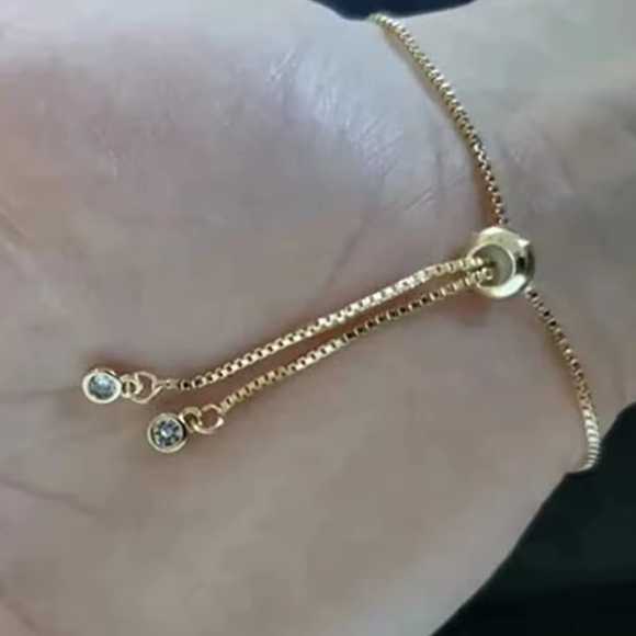 So Pretty and Premiun quality Gold Turtle🐢 Bracelet with Multicolor Crystals - Picture 5 of 5